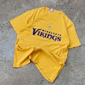 Vintage Y2K 2000s NFL Minnesota Vikings Yellow Shirt